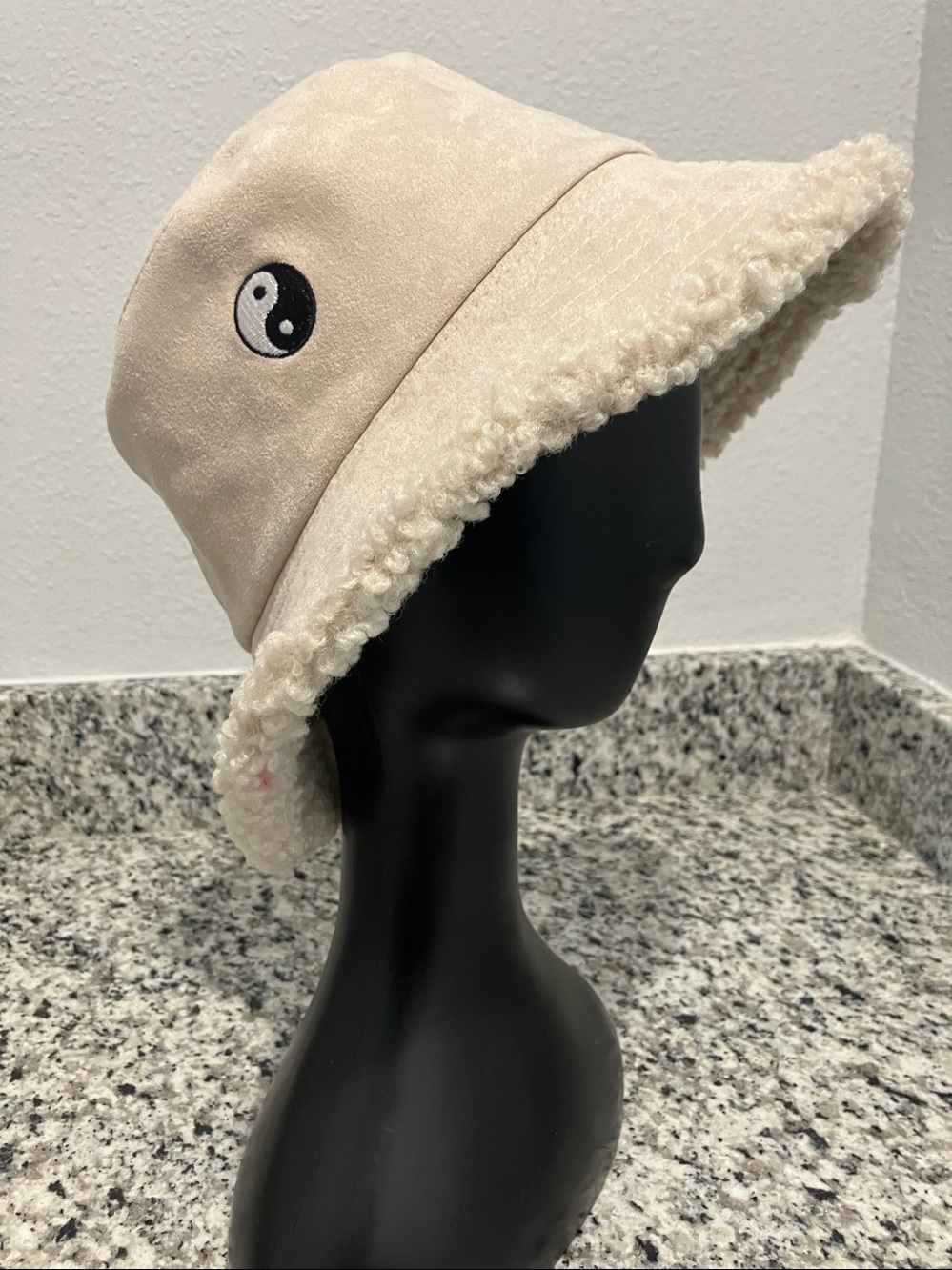 NEW - Yin Yang Feng Shui cream suede bucket hat with a Sherpa-lined | OS